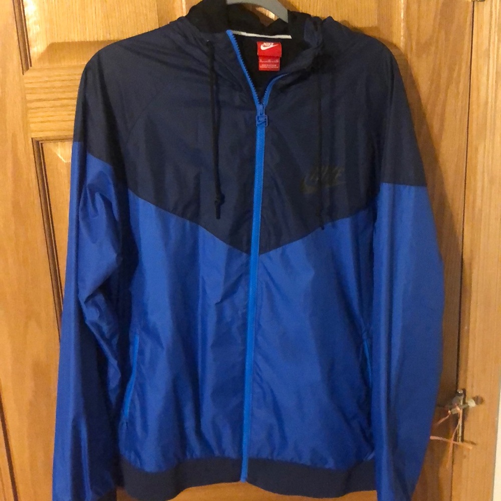 Men’s Nike Windbreaker Jacket